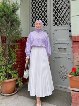 Beyaz Piliseli Uzun Etek