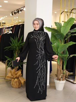 Siyah Krep Kumaş Taşlı Abiye Elbise