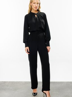 Siyah Önü Cepsiz Bol Paça Pantolon