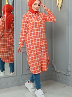 Turuncu Düğmeli Şanel Kap