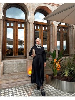 Henza Elisa Piliseli Etek