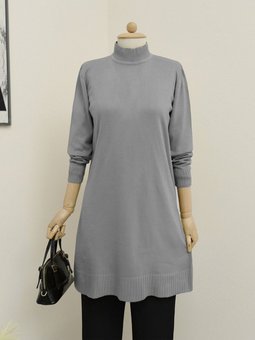 Yarım Boğazlı Düz Triko Tunik