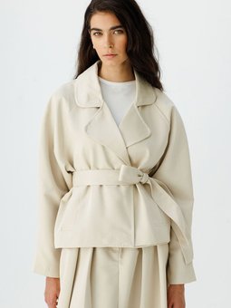 Kruvaze Yaka Kısa Bej Trençkot