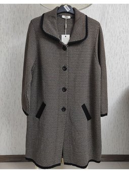 Çelik Örgü Düğmeli Cepli Kışlık Triko Anne Ceket Hırka