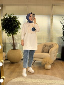 Gül İşlemeli Tunik