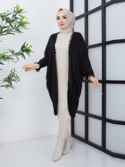 Püsküllü Düz Siyah Kap