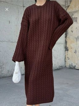 Kahverengi Saç Örgülü Uzun Kollu Ve Bisiklet Yaka Triko Elbise