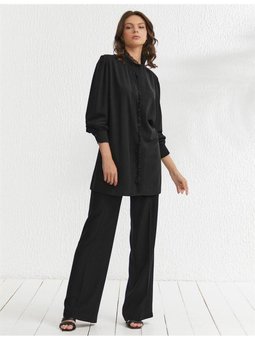 İnce Nervürlü Şerit Güpürlü Siyah Bluz