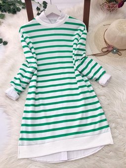 Yeşil Çizgi Detaylı Tunik