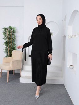 Zarif Piliseli Etek Bluz Takım