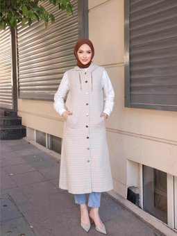 Kapüşonlu Çıtçıtlı Kolsuz Cepli Uzun Kapitone Yelek 71195.026 Bej