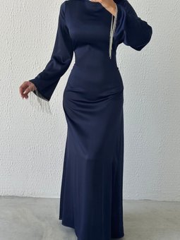 Saten İncisi: Volan Kol Zincir Detaylı Abiye Elbise