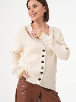 Metal Düğmeli Bej Hırka