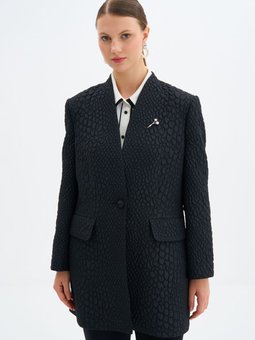 Broş Detaylı Ceket