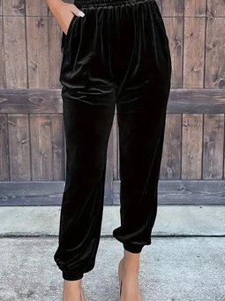 Siyah Beli Lastikli Yüksek Bel Cep Detay Kadife Pantolon