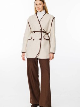 Kontrast Biye Detaylı Kaşe Taş Blazer Ceket