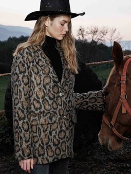 Leopar Desenli Kaşe Blazer Ceket