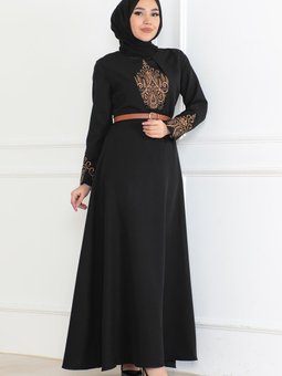 Siyah Kemer Detaylı Elbise