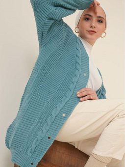 Saç Örgü Düğmeli Triko Hırka