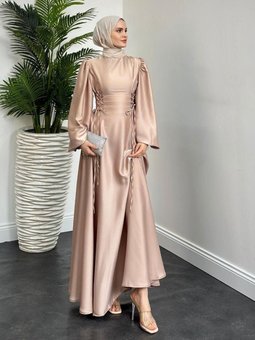 Orya Yanları Sıkmalı Saten Abiye Elbise Krem