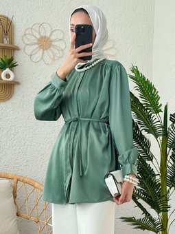22420 Omuz Büzgülü Saten Gömlek Mint Yeşili