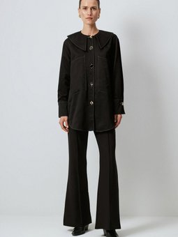 Kontrast Dikişli Geniş Cepli Gömlek