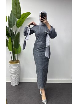 Sim İşlemeli Kolu Fiyonk Detaylı Abiye Elbise