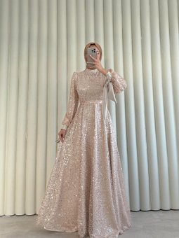 Taş İşlemeli Kolları Fiyonk Detaylı Yenı Sezon Tesettür Abiye Elbise