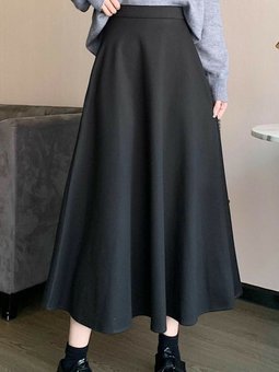 Siyah Scuba Kloş Etek