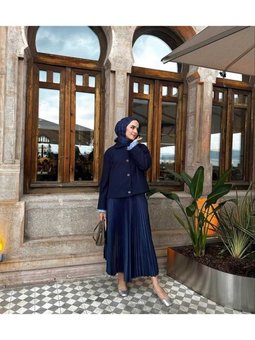 Deri Görünümlü Saten Etek Piliseli