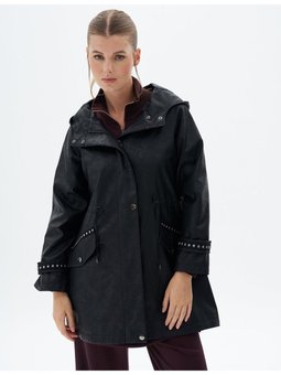 Şerit Aksesuar Detaylı Kap Siyah