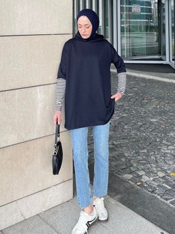 Kolu Çizgi Detaylı Kapüşonlu Sweat