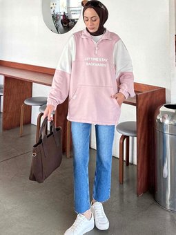 Yarım Fermuarlı Kabartma Yazı Detaylı Sweatshir Pudra