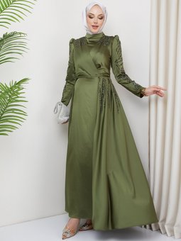 Önü Kolları Pul Ve Taş Detaylı Saten Açık Yeşil Abiye Elbise