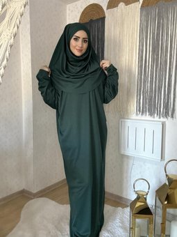 Zümrüt Yeşili Tek Parça Namaz Elbisesi Boydan Giymeli (çantalı)