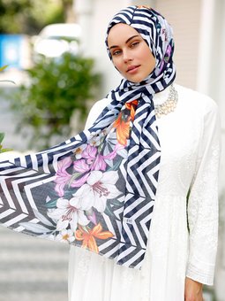 Çiçekli Evi Şal Renkli