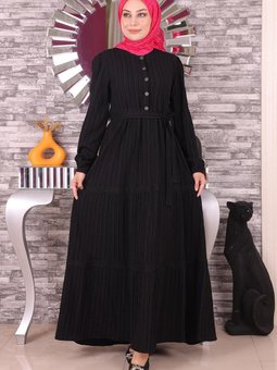 Siyah Dantel Detaylı Elbise