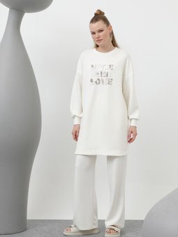 Ekru Modal Kumaş Pul Yazı Detaylı İkili Takım