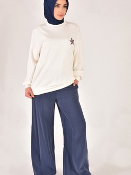 Ekru Modal Kumaş Sırtı Nakış Detaylı Sweatshirt