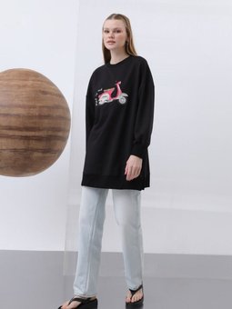 Siyah İki İplik Kumaş Scooter Nakış Detaylı Sweatshirt