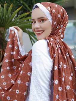 Desenli Twill Tarçın Logo Şal