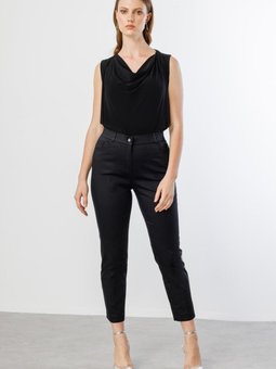 Siyah Dar Paça Büyük Beden Pantolon