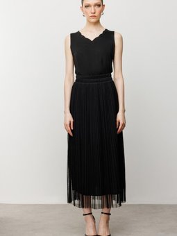 Siyah Piliseli Uzun Tül Etek