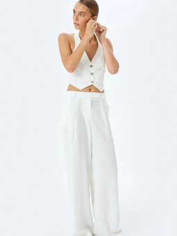 Kırık Beyaz Cepli Pantolon