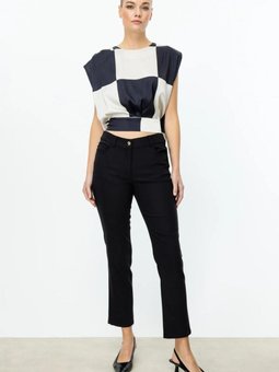 Siyah Beş Cepli Boru Paça Pantolon