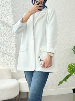 Beyaz Cepli Tek Düğmeli Likralı Ceket