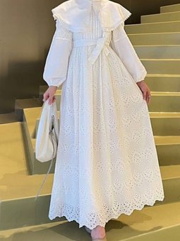 Beyaz Pelerin Yaka Dantel Detaylı Elbise