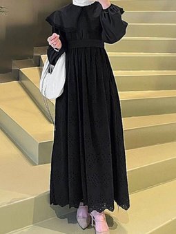 Siyah Pelerin Yaka Dantel Detaylı Elbise