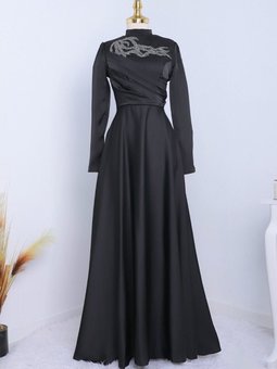 Siyah Yakası Taşlı Önü Drapeli Abiye Elbise