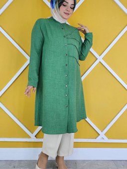 Benetton Aller Kesim Dik Yaka Taş Detaylı Gömlek